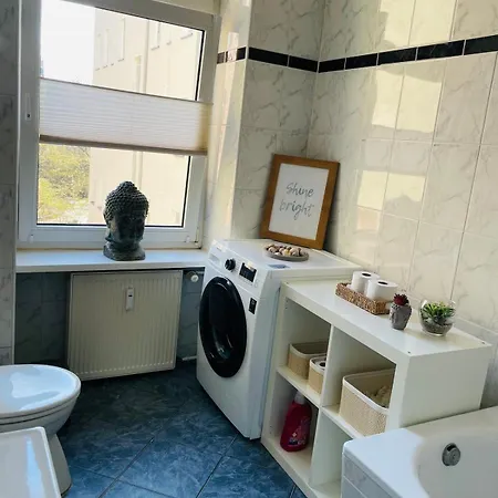Апартаменты Stadtoase - Im Kiez Von Neukoelln 3zi 100qm Берлин