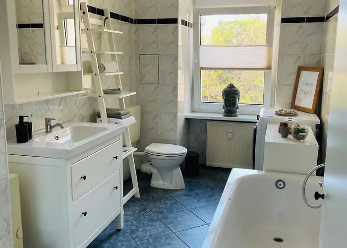 Stadtoase - Im Kiez Von Neukoelln 3zi 100qm * Berlin