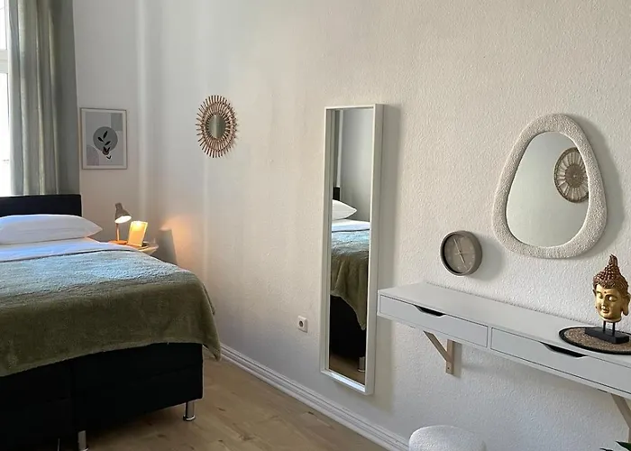 Apartament Stadtoase - Im Kiez Von Neukoelln 3zi 100qm