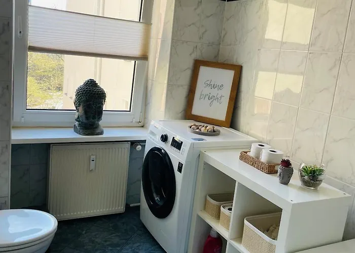 Apartament Stadtoase - Im Kiez Von Neukoelln 3zi 100qm Berlin