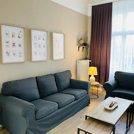 Stadtoase - Im Kiez Von Neukoelln 3zi 100qm Berlín