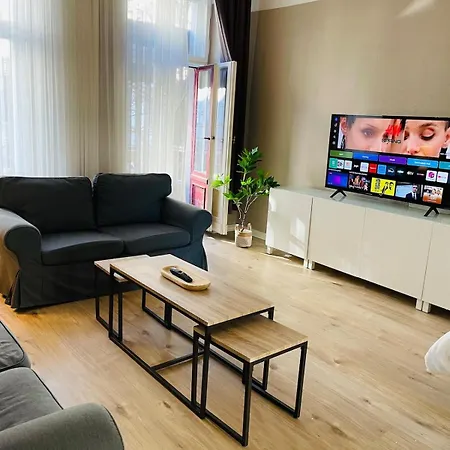 Stadtoase - Im Kiez Von Neukoelln 3zi 100qm Apartmán Berlín