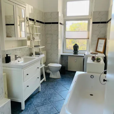 Urban Living Im Kiez Von Neukoelln 3zi 100qm * Berlin