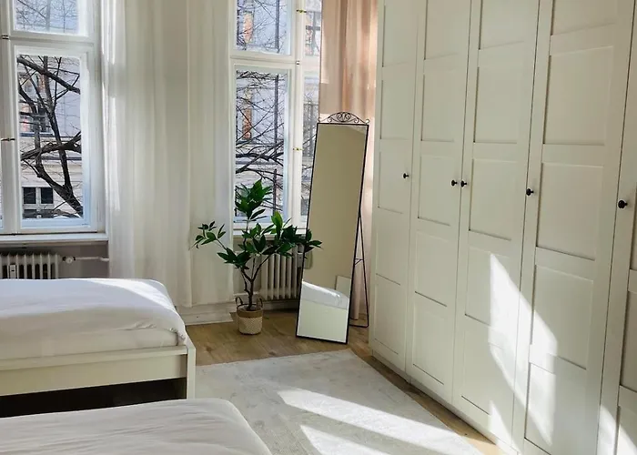 Stadtoase - Im Kiez Von Neukoelln 3zi 100qm شقة